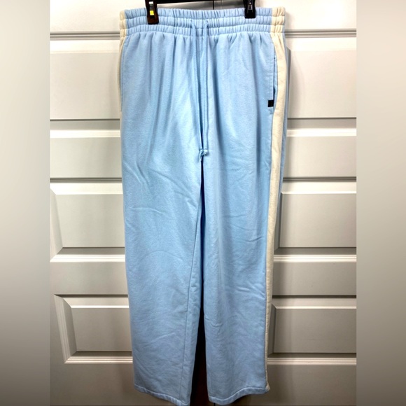 Cotton On Body Women's Gym Wide Leg Sweatpants, Blue/Ivory Stripe, XL / GG - Picture 1 of 7
